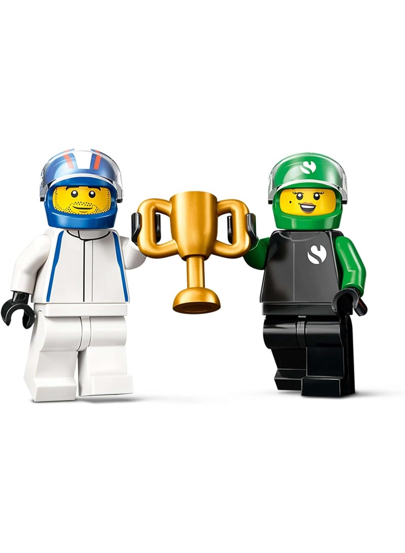 LEGO مجموعة LEGO City F1 مع سيارات VCARB و Sauber - ألعاب سيارات فورمولا 1 قابلة للبناء، 2 شخصيات سائقين، مشرف، وخط بدء الأضواء - فكرة هدية ممتعة للأطفال من 6 سنوات فما فوق - 60474 - Image 5